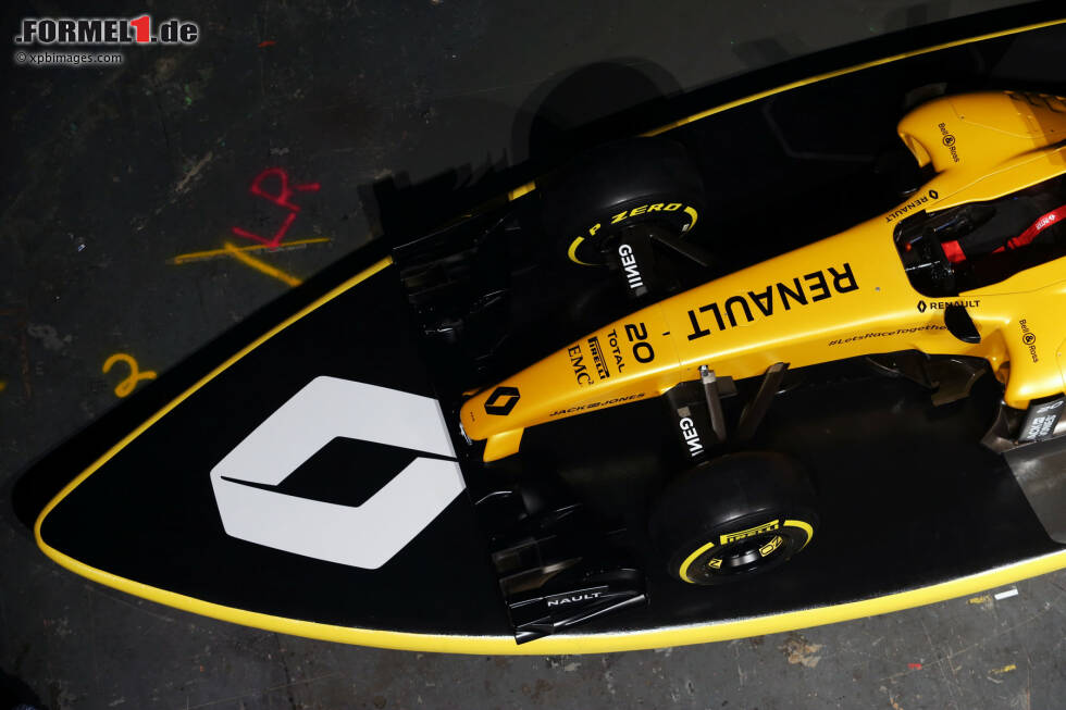 Foto zur News: Der Renault R.S.16 im neuen Design