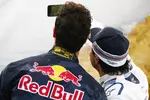 Foto zur News: Daniel Ricciardo (Red Bull) und Felipe Massa (Williams)