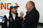 Foto zur News: Fernando Alonso und Ron Dennis (McLaren)