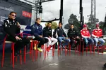 Foto zur News: Jenson Button (McLaren), Marcus Ericsson (Sauber), Pascal Wehrlein (Manor), Felipe Nasr (Sauber), Rio Haryanto (Manor), Sebastian Vettel (Ferrari) und Kimi Räikkönen (Ferrari)