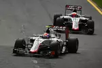 Foto zur News: Romain Grosjean (Haas) und Esteban Gutierrez (Haas)