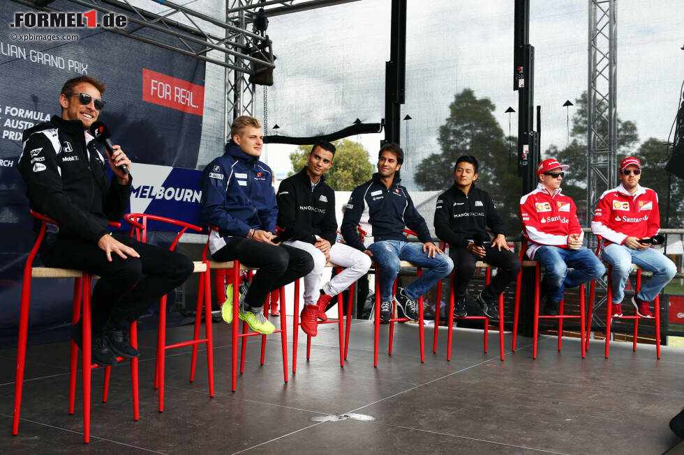 Foto zur News: Jenson Button (McLaren), Marcus Ericsson (Sauber), Pascal Wehrlein (Manor), Felipe Nasr (Sauber), Rio Haryanto (Manor), Sebastian Vettel (Ferrari) und Kimi Räikkönen (Ferrari)