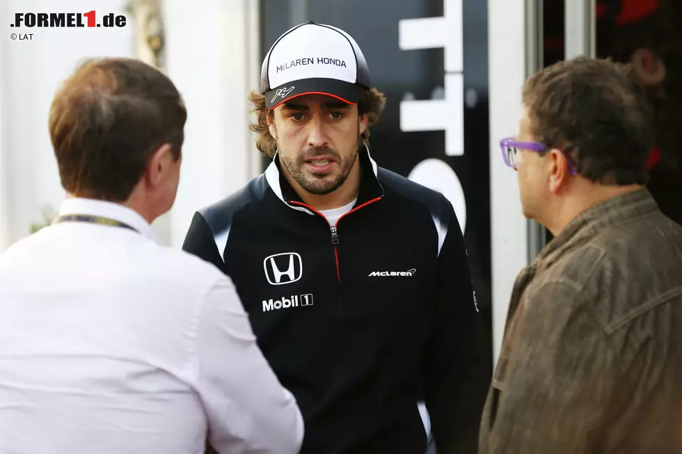 Foto zur News: Fernando Alonso (McLaren)