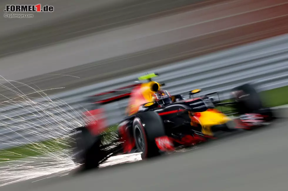 Foto zur News: Daniil Kwjat (Red Bull)