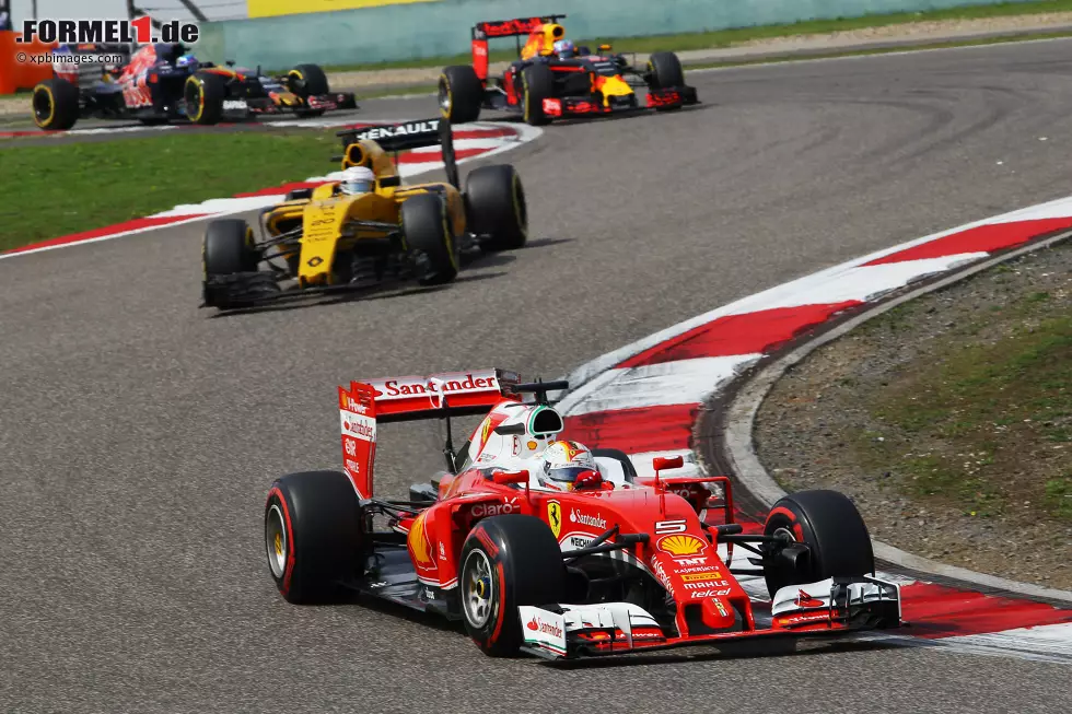 Foto zur News: Sebastian Vettel (Ferrari)