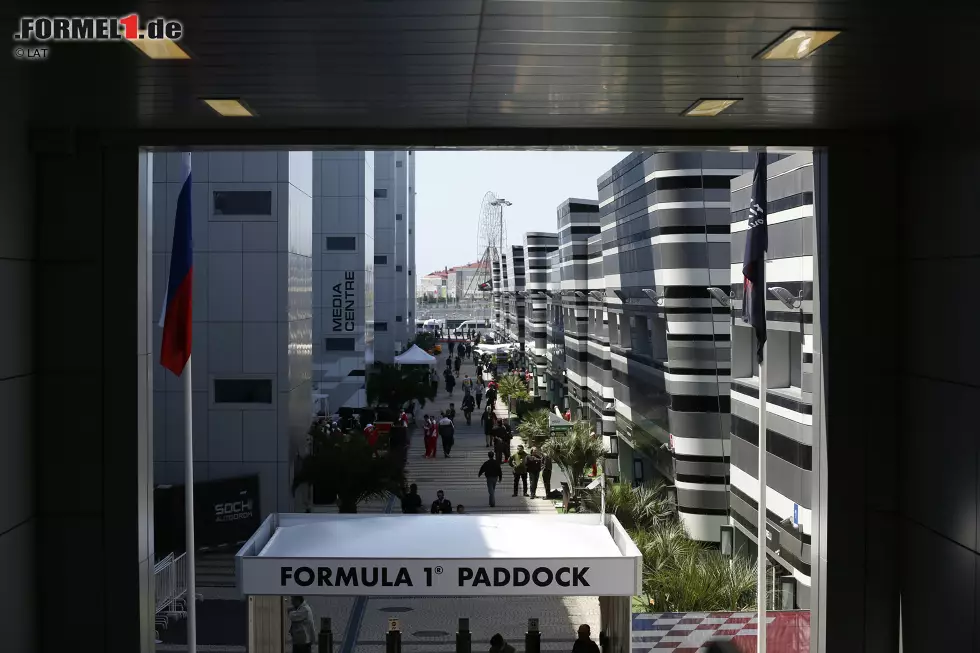 Foto zur News: Paddock