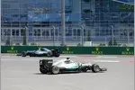 Foto zur News: Lewis Hamilton (Mercedes) und Nico Rosberg (Mercedes)