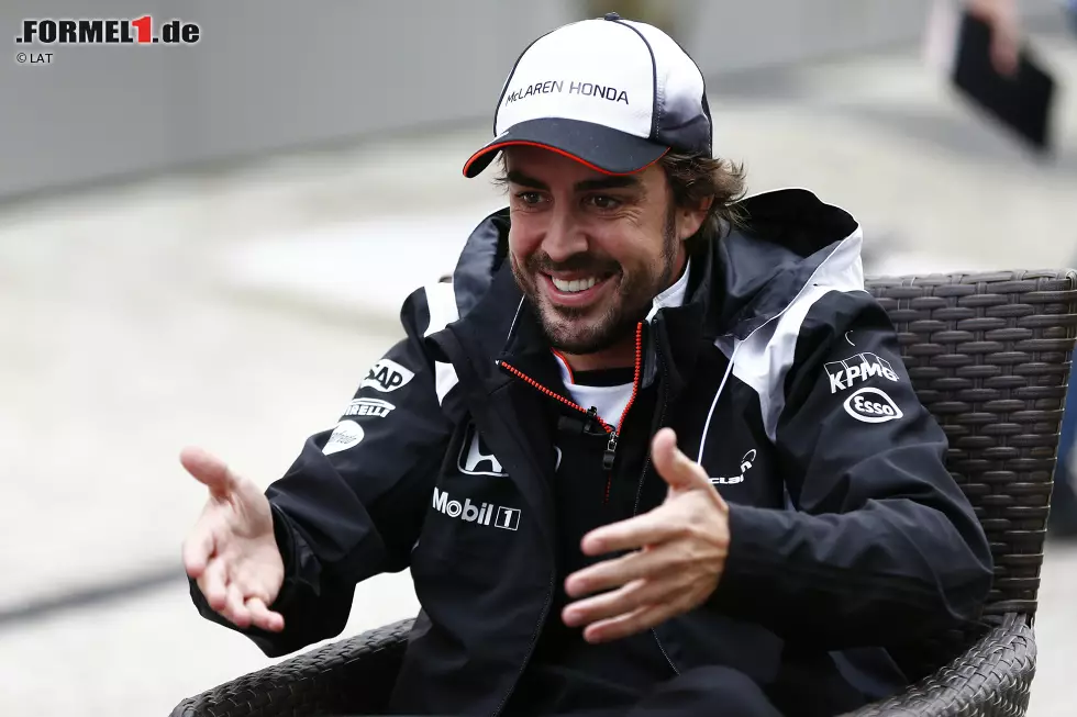 Foto zur News: Fernando Alonso (McLaren)