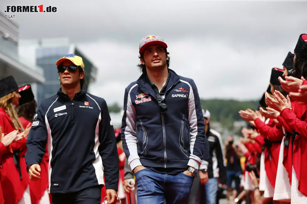 Foto zur News: Felipe Nasr (Sauber) und Carlos Sainz (Toro Rosso)