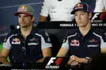 Foto zur News: Daniil Kwjat (Toro Rosso) und Carlos Sainz (Toro Rosso)