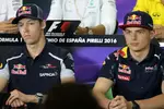 Foto zur News: Daniil Kwjat (Toro Rosso) und Max Verstappen (Red Bull)