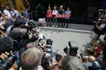 Foto zur News: Sebastian Vettel (Ferrari), Nico Rosberg (Mercedes), Nico Hülkenberg (Force India) und Pascal Wehrlein (Manor)