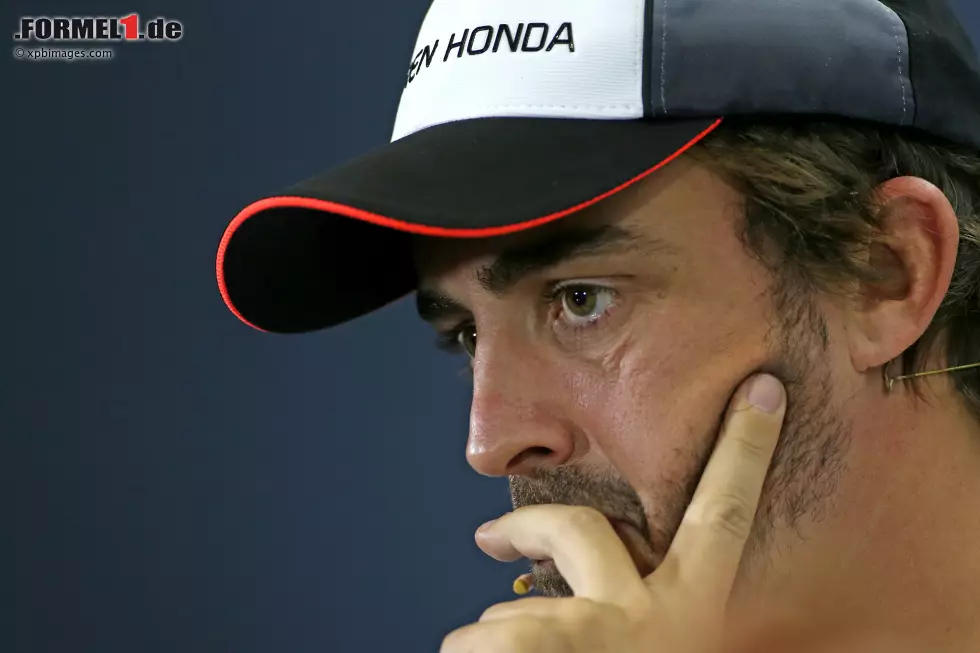 Foto zur News: Fernando Alonso (McLaren)