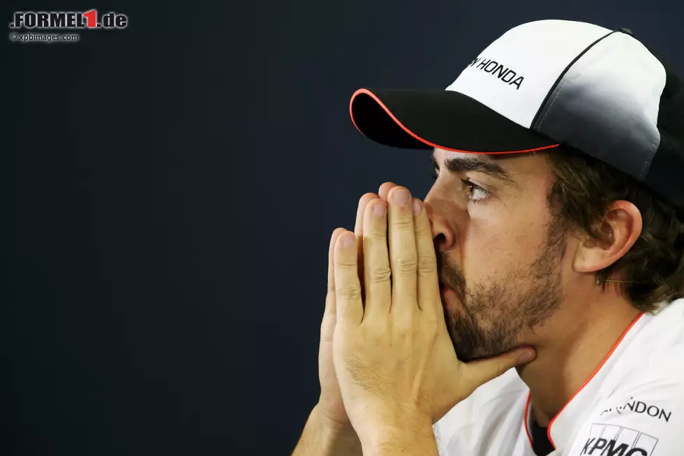 Foto zur News: Fernando Alonso (McLaren)