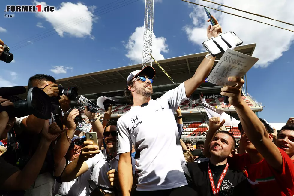 Foto zur News: Fernando Alonso (McLaren)