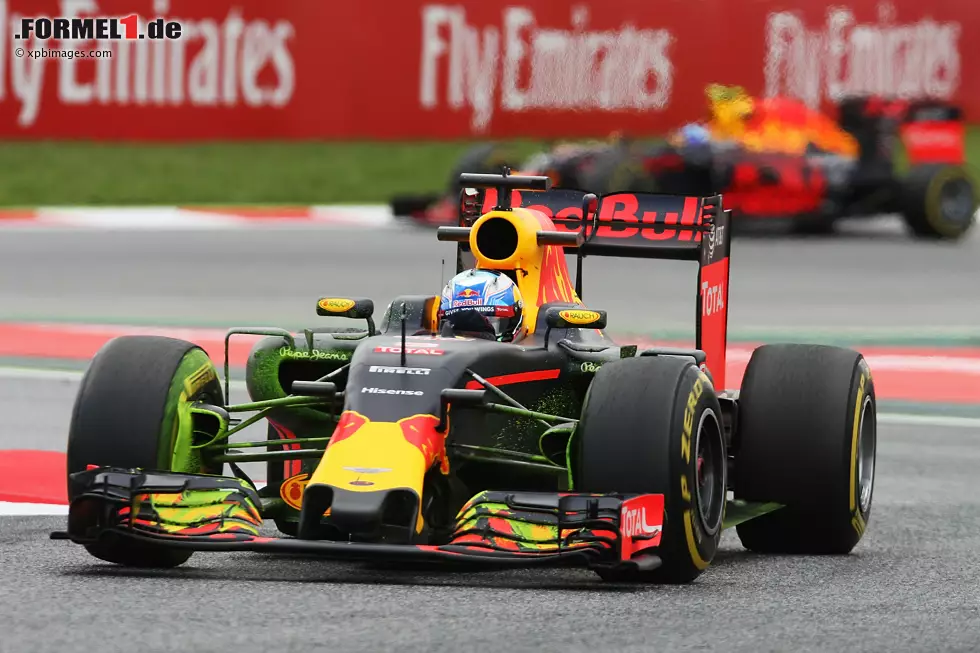 Foto zur News: Daniel Ricciardo (Red Bull) und Max Verstappen (Red Bull)