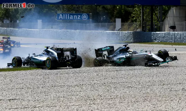 Foto zur News: Die Schuldfrage spaltet die Experten: War es Nico Rosberg oder Lewis Hamilton? Bilden Sie sich mit unserer Fotostrecke selbst eine Meinung!