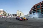 Foto zur News: Carlos Sainz beim Showrun in Beirut