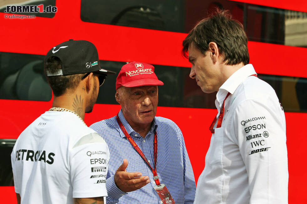 Foto zur News: Lewis Hamilton (Mercedes), Niki Lauda und Toto Wolff