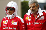 Foto zur News: Kimi Räikkönen (Ferrari) und Maurizio Arrivabene