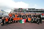 Foto zur News: Sergio Perez (Force India) und Nico Hülkenberg (Force India)