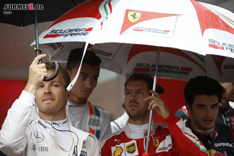 Nico Rosberg (Mercedes), Pascal Wehrlein (Manor), Sebastian Vettel (Ferrari) und Carlos Sainz (Toro Rosso) Foto zur News: Nico Rosberg (Mercedes), Pascal Wehrlein (Manor), Sebastian Vettel (Ferrari) und Carlos Sainz (Toro Rosso)