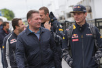 Foto zur News: Jos Verstappen und Max Verstappen (Red Bull)