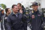 Foto zur News: Jos Verstappen und Max Verstappen (Red Bull)