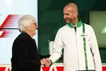 Foto zur News: Bernie Ecclestone mit Heineken-Marketindirektor Gianluca di Tondo