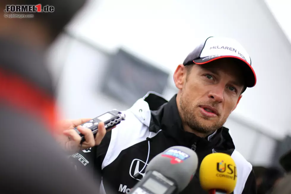 Foto zur News: Jenson Button (McLaren)