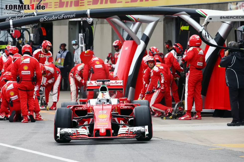 Foto zur News: Sebastian Vettel (Ferrari)