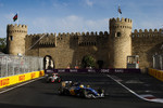 Foto zur News: Marcus Ericsson (Sauber) und Esteban Gutierrez (Haas)