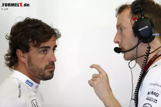 Foto zur News: Fernando Alonso (McLaren)