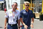 Foto zur News: Marcus Ericsson (Sauber) und Beat Zehnder