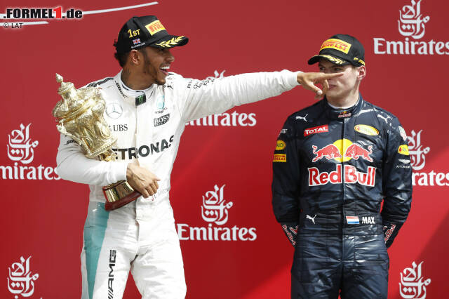 Foto zur News: Lewis Hamilton und Max Verstappen waren gestern die überragenden Fahrer. Klicken Sie sich jetzt noch einmal durch die Highlights des Rennens!