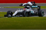 Esteban Ocon (Mercedes) und Alex Lynn (Williams)