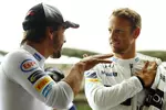 Foto zur News: Fernando Alonso (McLaren) und Jenson Button (McLaren)