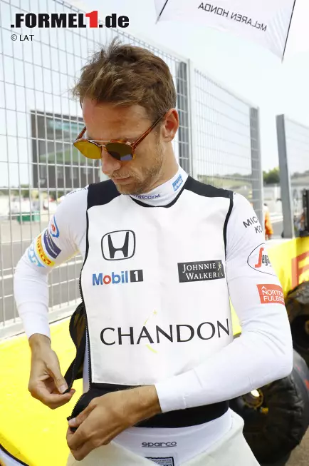 Foto zur News: Jenson Button (McLaren)