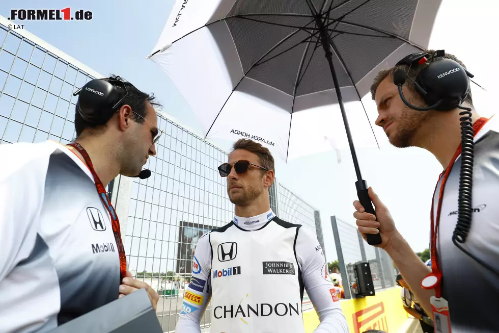 Foto zur News: Jenson Button (McLaren)