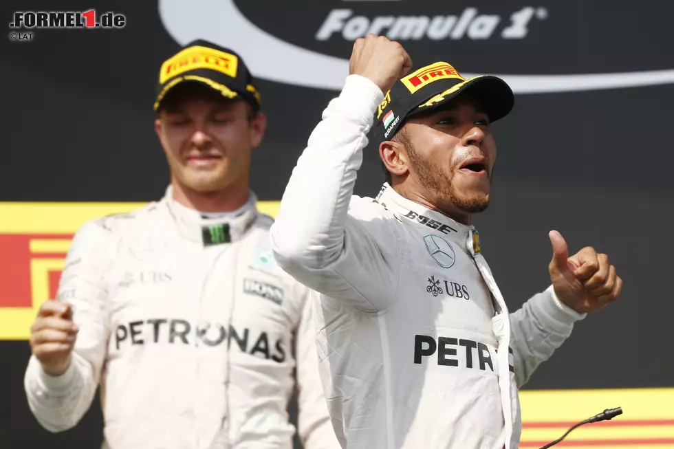 Foto zur News: Lewis Hamilton (Mercedes) und Nico Rosberg (Mercedes)