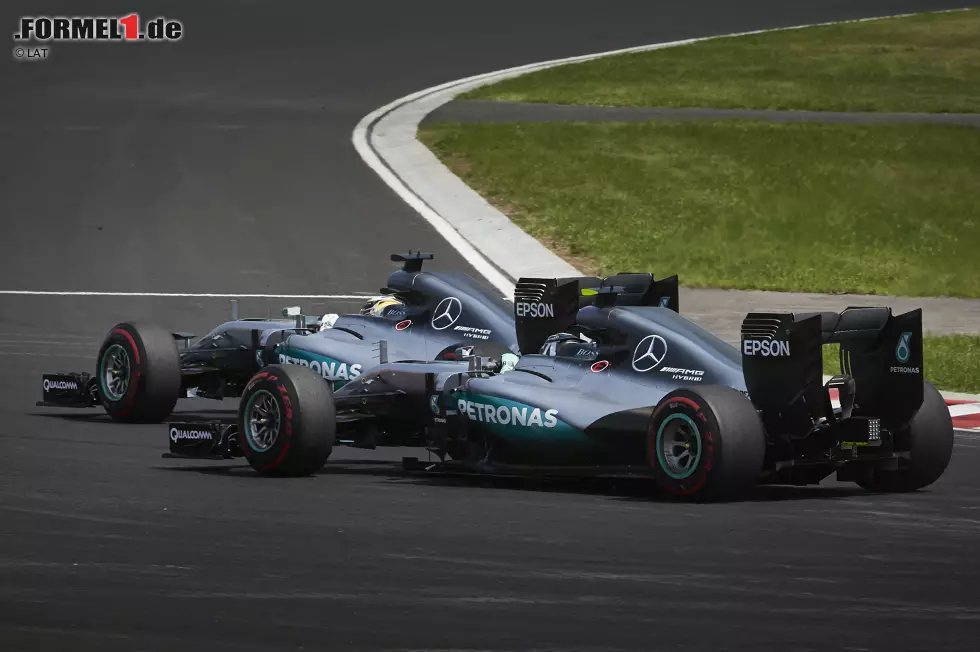 Foto zur News: Lewis Hamilton (Mercedes) und Nico Rosberg (Mercedes)