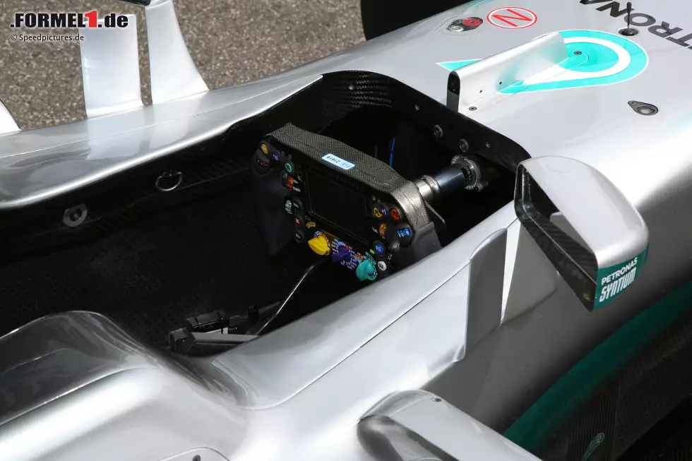 Foto zur News: Mercedes F1 W07 Hybrid