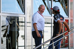 Foto zur News: Helmut Marko und Carlos Sainz (Toro Rosso)