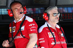 Foto zur News: Jock Clear und Maurizio Arrivabene (Ferrari)