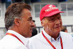 Foto zur News: Jean Alesi und Niki Lauda