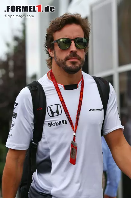 Foto zur News: Fernando Alonso (McLaren)