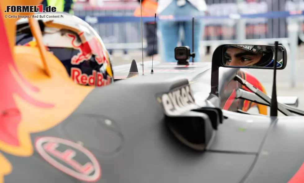 Foto zur News: Sergio Sette Camara (Red Bull)