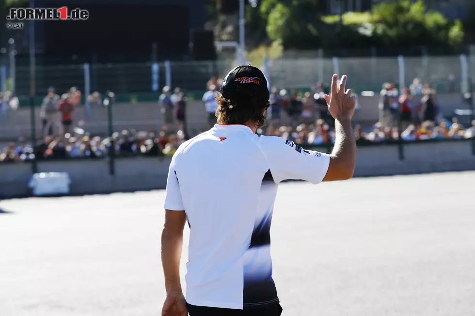 Foto zur News: Fernando Alonso (McLaren)