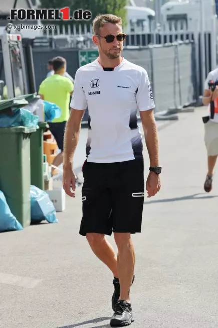 Foto zur News: Jenson Button (McLaren)