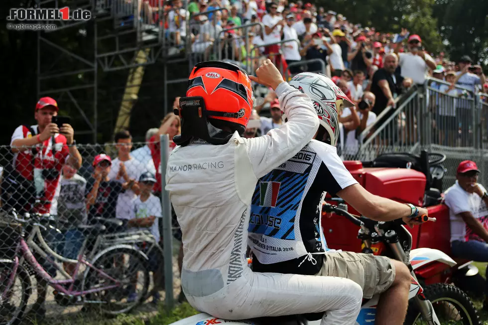 Foto zur News: Esteban Ocon (Manor)